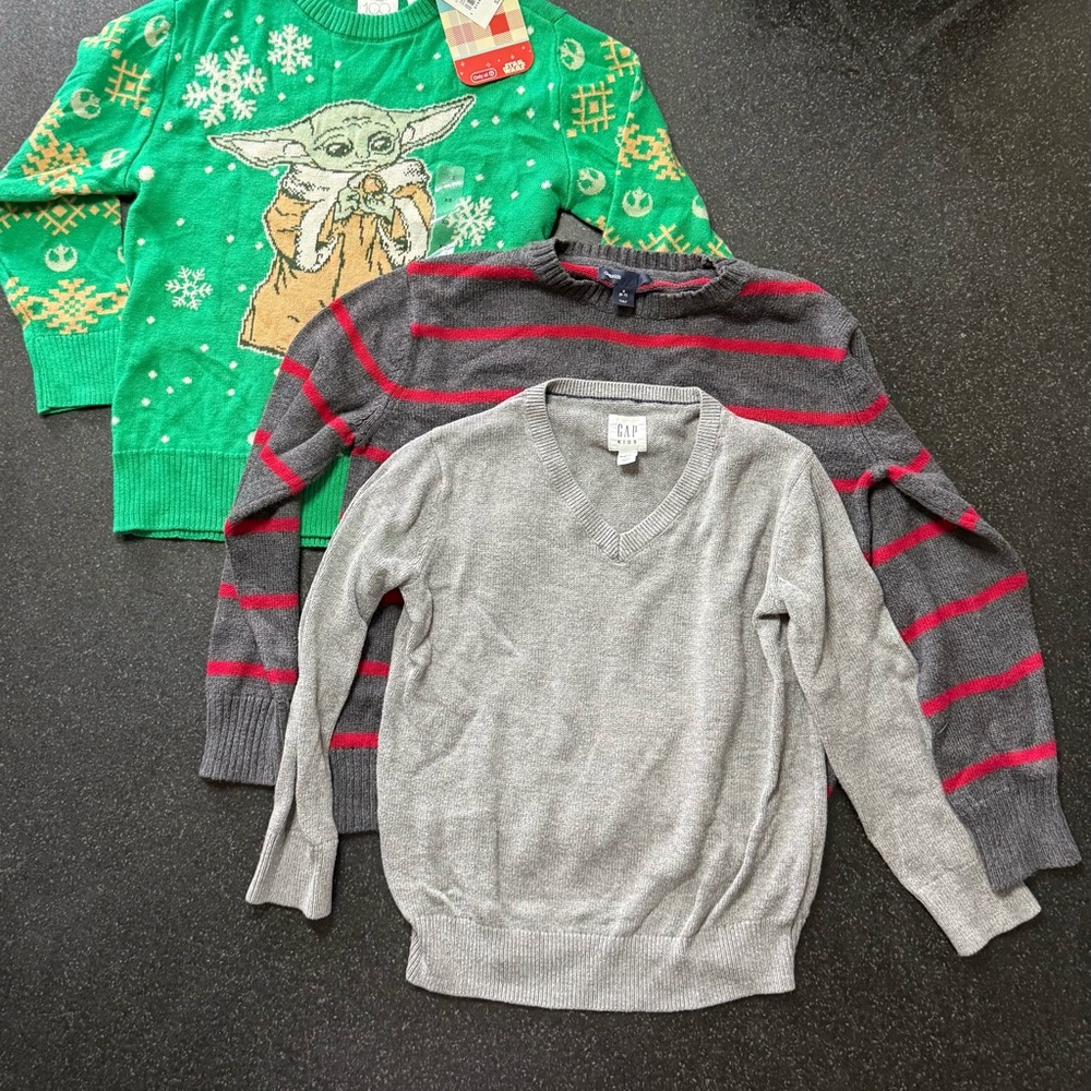 Lot of Boys Swetaers XS, 5-7